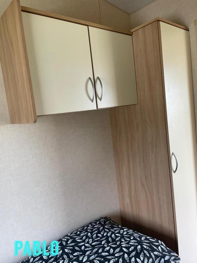 Towyn Six Berth En Suite Caravan Rhyl Eksteriør billede