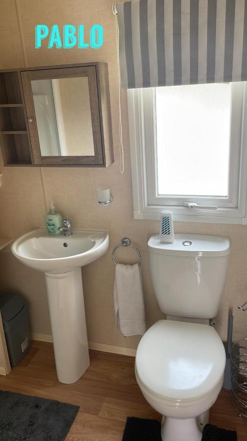 Towyn Six Berth En Suite Caravan Rhyl Eksteriør billede
