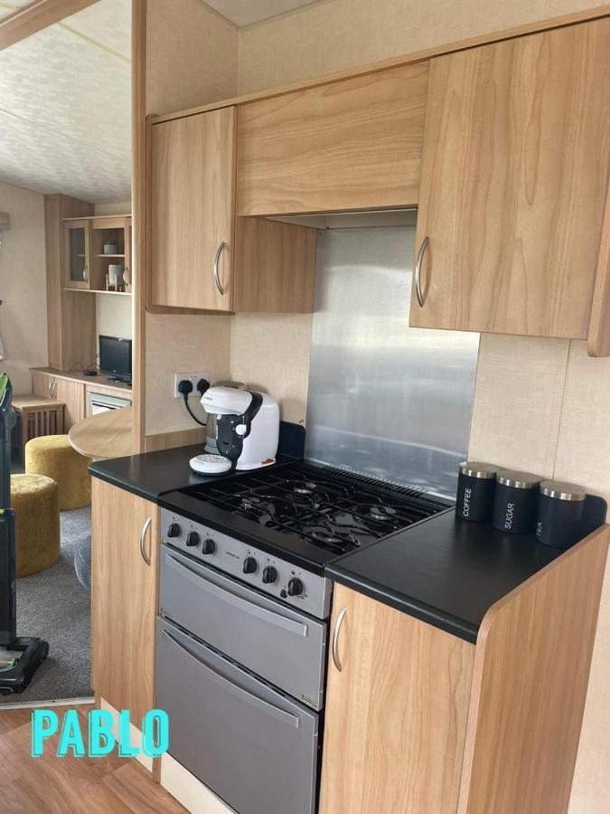 Towyn Six Berth En Suite Caravan Rhyl Eksteriør billede