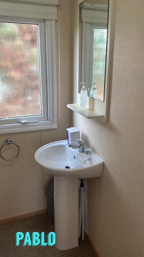 Towyn Six Berth En Suite Caravan Rhyl Eksteriør billede
